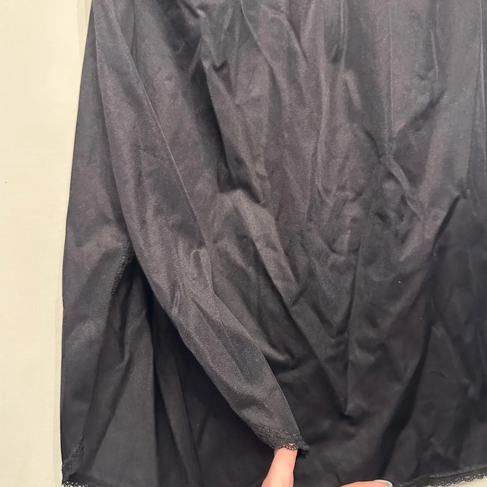 Vintage Y2K Era Vanity Fair Black Midi Slip Skirt Size Medium - Picture 4 of 6